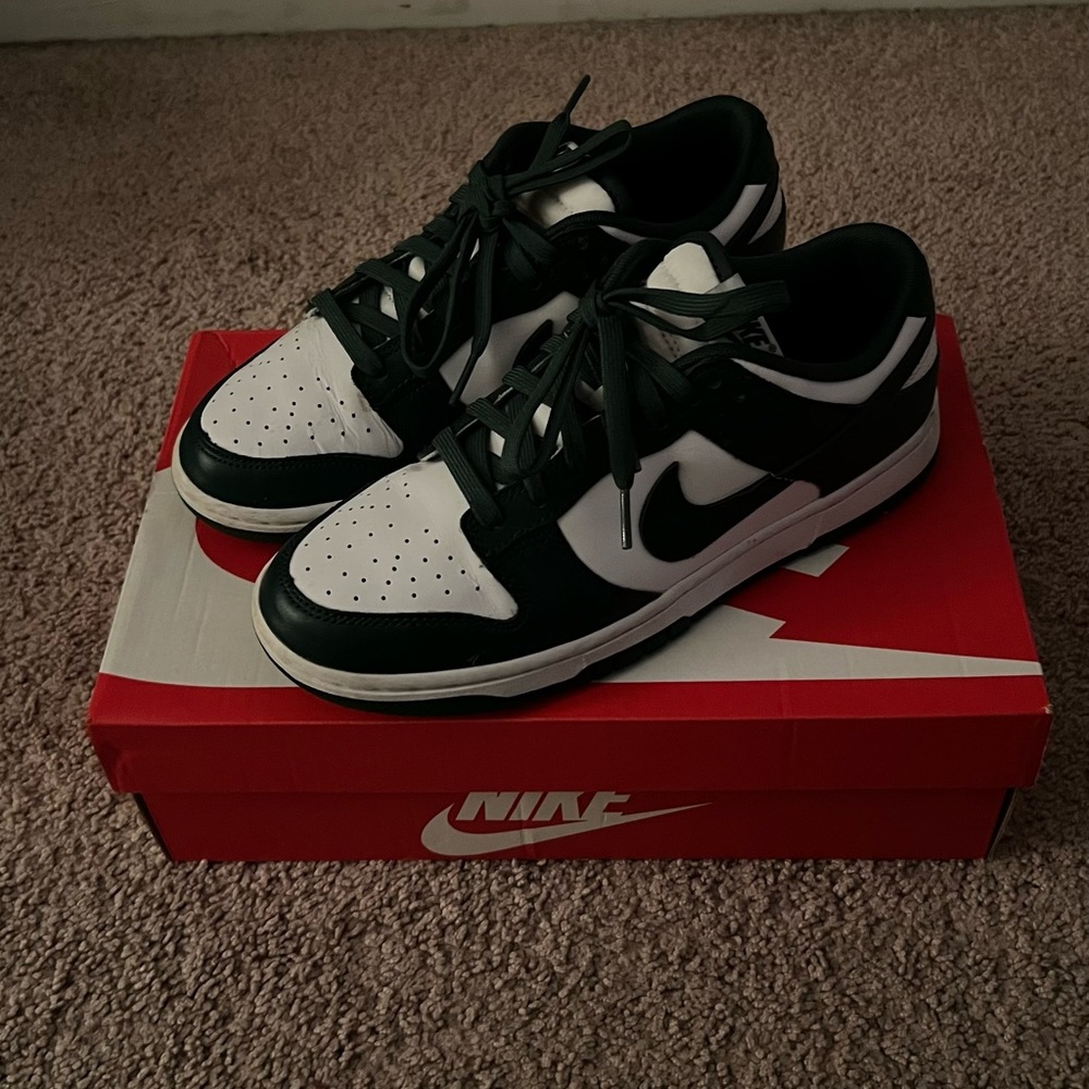 Dunk Low Michigan